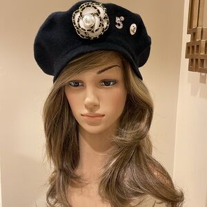 Luxury white Camellia French wool black beret hat